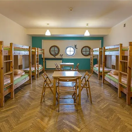 Cracow Hostal *